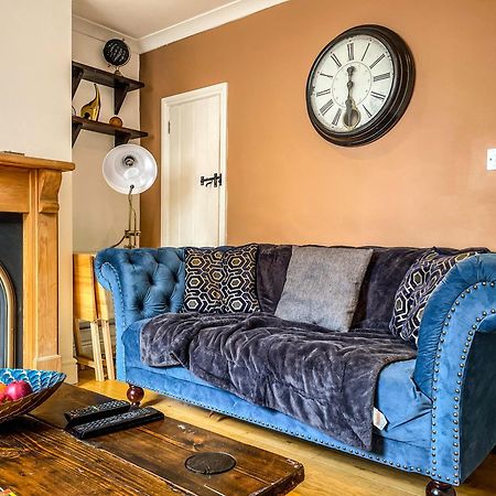 Victorian Refuge-City Centre-3Bedroom House แคนเทอร์เบอรี ภายนอก รูปภาพ